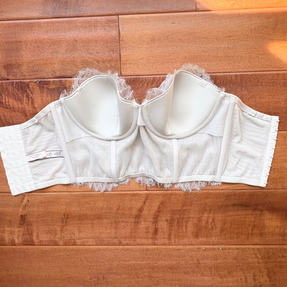 Victoria's Secret Dream Angels Long Line Bustier Bra 32DD Metallic/Silver - Picture 6 of 9